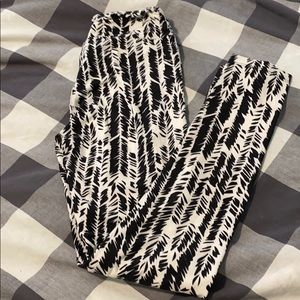LuLaRoe Black and White Leggings
